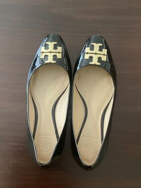 Tory Burch Black Patent Leather Logo Ballet Flats with Gold Emblem